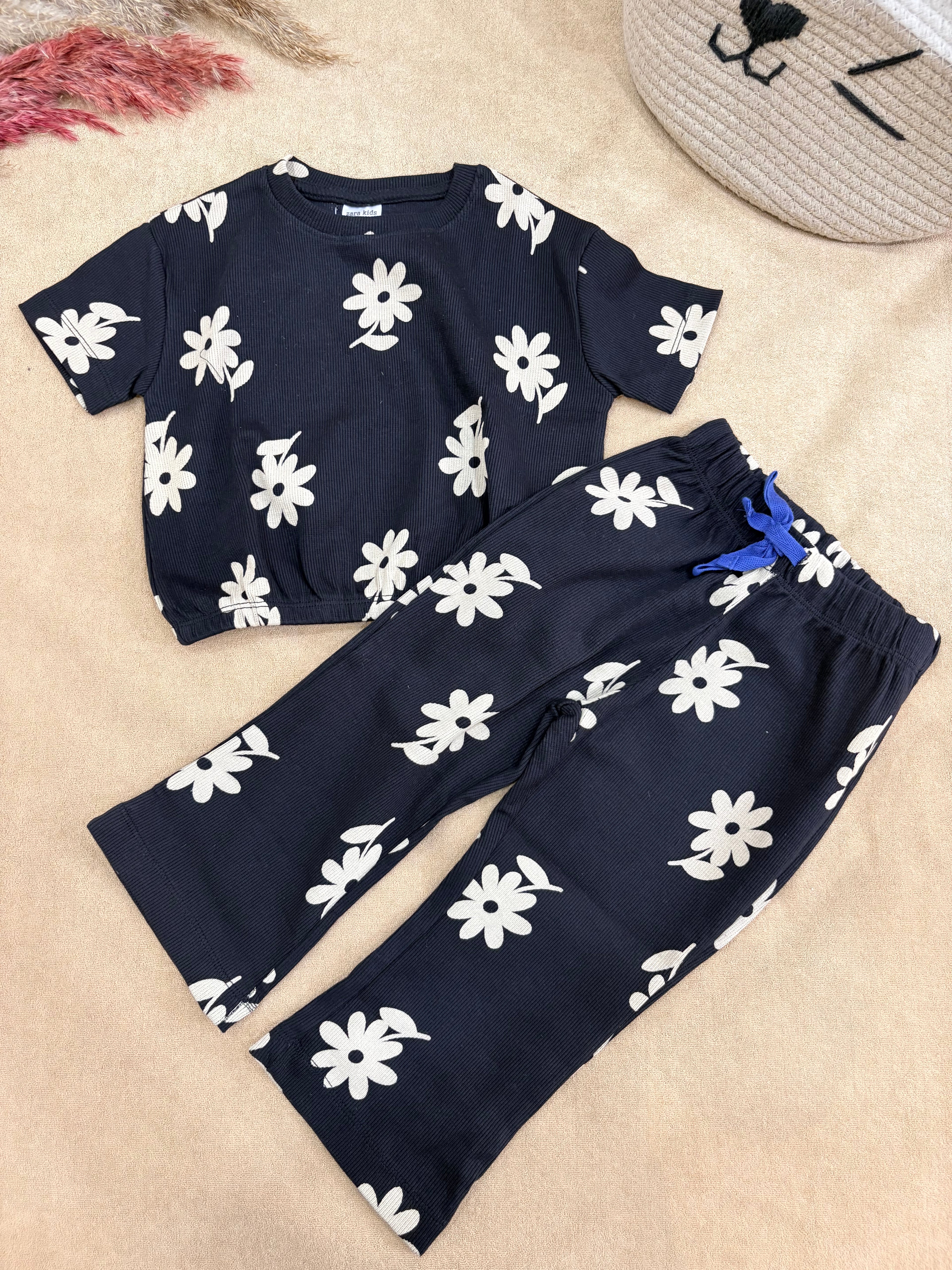 Black Daisy Crop Top & Bootcut Set